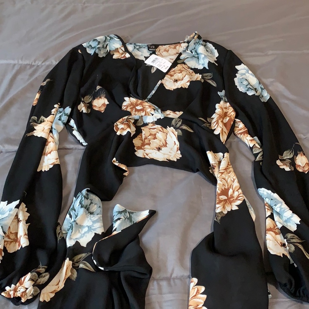 Multicolor Windsor crop top.